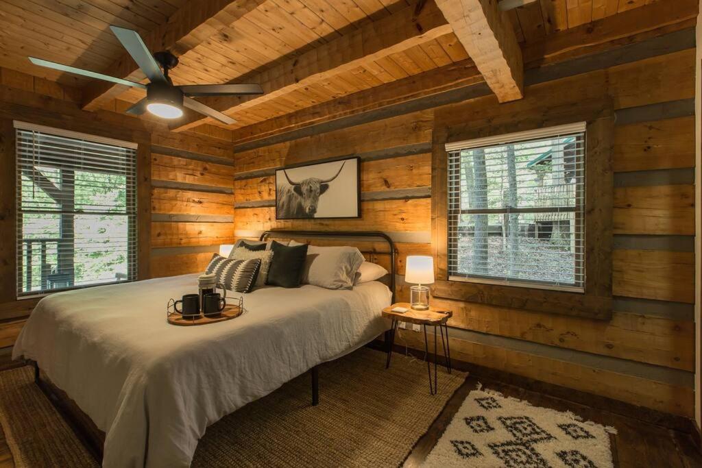 Southern Oak Cabin - Newly Remodeled - Close To All Attractions Sevierville Exterior photo